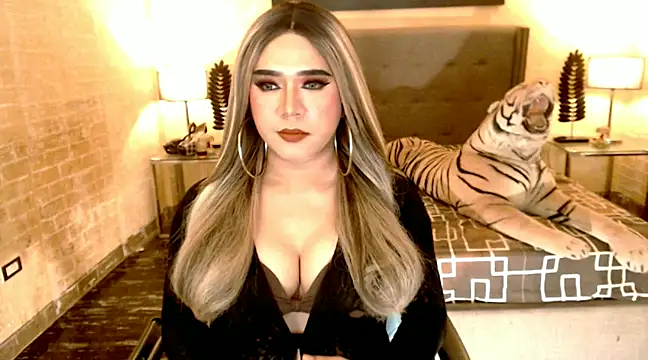 BigCumHuntersxx online show from 30, 1, 2025