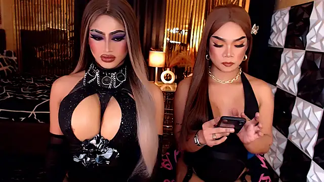 Snapshot of BigCockJewel chatting on 1, 4, 2026 BigCockJewel online show from 1, 4, 2026