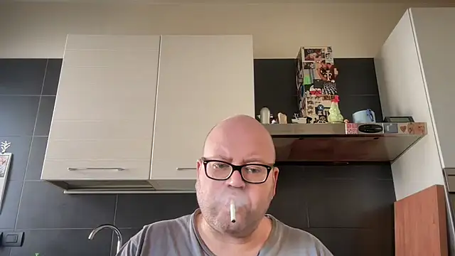 theitalianbear online show from 15, 3, 2025