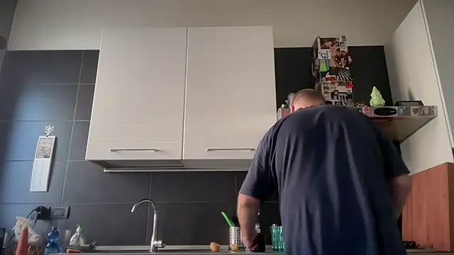 theitalianbear online show from 13, 10, 2025