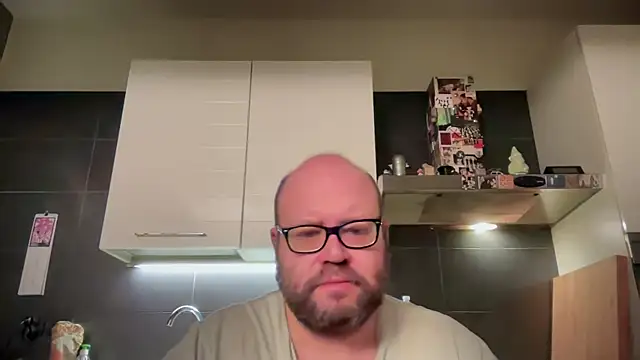 theitalianbear online show from 24, 4, 2026