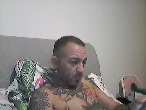 Snapshot of MagicStickBoy chatting on 12, 7, 2026 MagicStickBoy online show from 12, 7, 2026