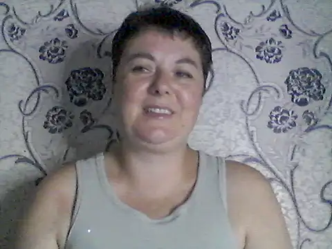 CherryLove7777 online show from 28, 7, 2026