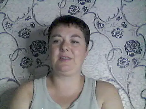 CherryLove7777 online show from 28, 7, 2026