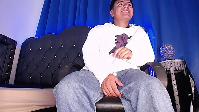 NoahBrowns  online show from 27, 7, 2026