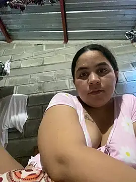 laura1999love online show from 29, 7, 2026