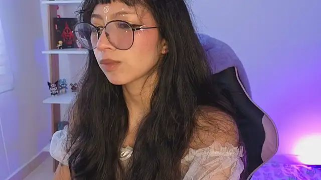 Snapshot of Yommi_winx_ chatting on 2, 8, 2026 Yommi winx online show from 2, 8, 2026