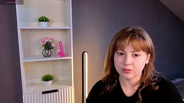 Yumi-Nevada online show from 4, 8, 2026