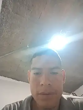 Snapshot of andrespalechor chatting on 4, 8, 2026 andrespalechor online show from 4, 8, 2026