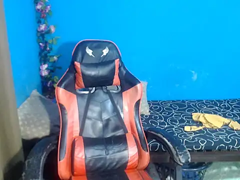 venustheg0ddess online show from 4, 11, 2025