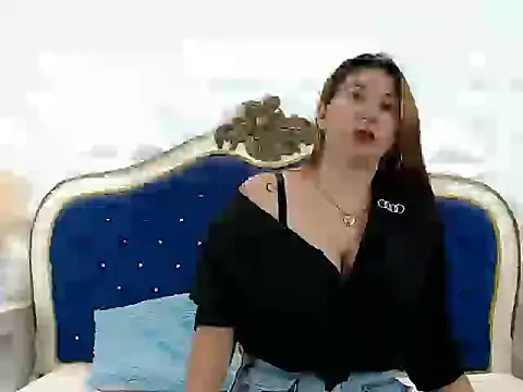 XimenaEvans online show from 3, 8, 2026