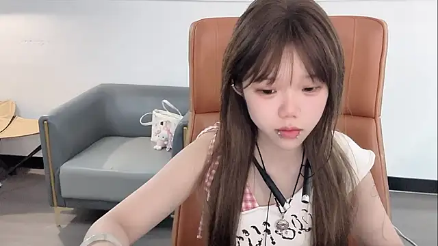 Snapshot of xiaoting-baby chatting on 5, 8, 2026 xiaoting-baby online show from 5, 8, 2026
