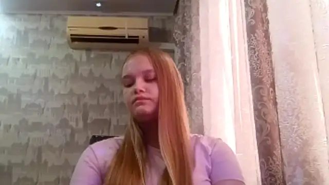 Snapshot of Lali_Boms chatting on 4, 8, 2026 Lali Boms online show from 4, 8, 2026