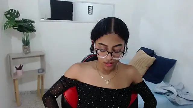 Snapshot of Megan_Fierce chatting on 7, 8, 2026 Megan Fierce online show from 7, 8, 2026