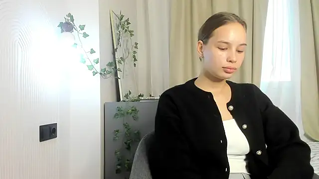 MedaRiesenweber online show from 7, 8, 2026