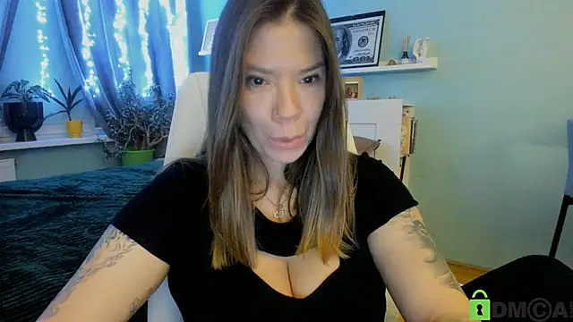 NickyBlein23 online show from 5, 12, 2024