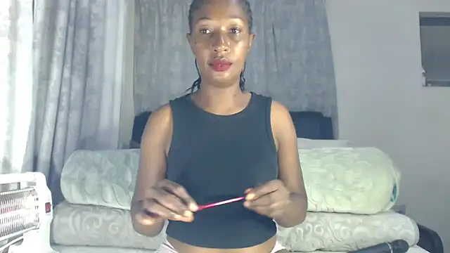 Snapshot of leanna23 chatting on 19, 4, 2026 leanna23 online show from 19, 4, 2026
