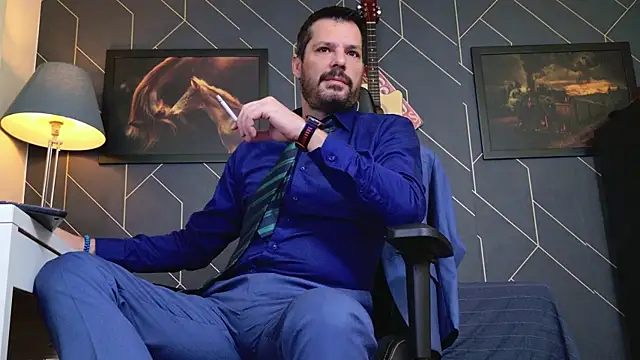 Snapshot of ChrisKox chatting on 7, 11, 2025 ChrisKox online show from 7, 11, 2025