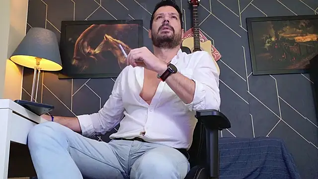 Snapshot of ChrisKox chatting on 15, 11, 2025 ChrisKox online show from 15, 11, 2025