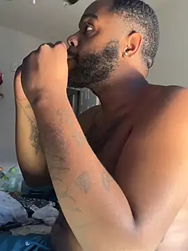 BigHunchoDick online show from 27, 2, 2025