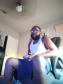 Snapshot of BigHunchoDick chatting on 10, 7, 2026 BigHunchoDick online show from 10, 7, 2026