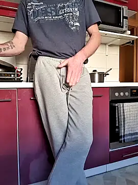 Snapshot of putzteufel-lpz chatting on 11, 4, 2026 putzteufel-lpz online show from 11, 4, 2026