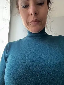 Snapshot of sexylenia chatting on 4, 4, 2026 sexylenia online show from 4, 4, 2026