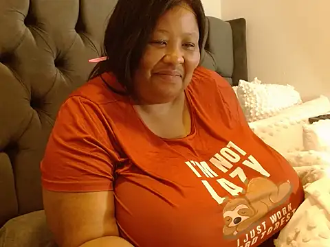 Snapshot of nancy111 chatting on 18, 9, 2025 nancy111 online show from 18, 9, 2025