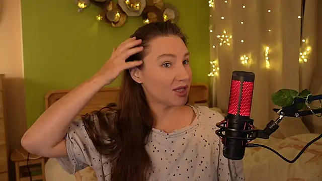 Snapshot of Gessifossa chatting on 21, 10, 2025 Gessifossa online show from 21, 10, 2025