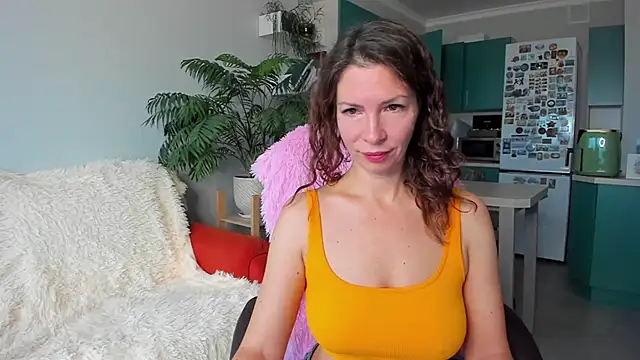 Snapshot of ChristinaGlory chatting on 24, 10, 2025 ChristinaGlory online show from 24, 10, 2025