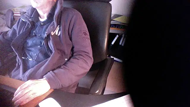 Snapshot of outlaw200 chatting on 3, 12, 2024 outlaw200 online show from 3, 12, 2024