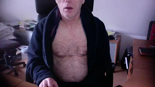 Snapshot of outlaw200 chatting on 21, 12, 2024 outlaw200 online show from 21, 12, 2024