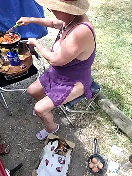 Snapshot of MucMilf59 chatting on 23, 4, 2026 MucMilf59 online show from 23, 4, 2026