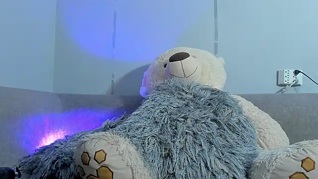 Snapshot of SandraGoldstein chatting on 15, 2, 2025 SandraGoldstein online show from 15, 2, 2025