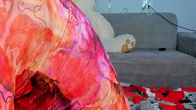 Snapshot of SandraGoldstein chatting on 8, 3, 2025 SandraGoldstein online show from 8, 3, 2025