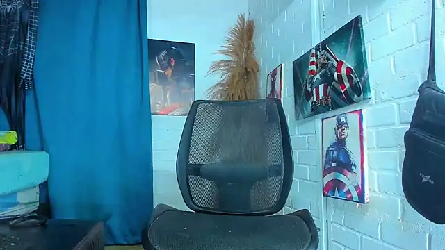 Zack Grey online show from 4, 2, 2025