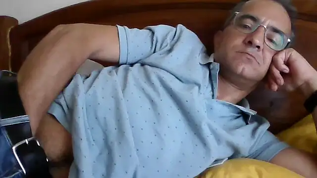 CarlosRocha73 online show from 8, 6, 2026