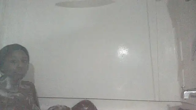 Snapshot of Xochillovemoney2 chatting on 15, 6, 2026 Xochillovemoney2 online show from 15, 6, 2026