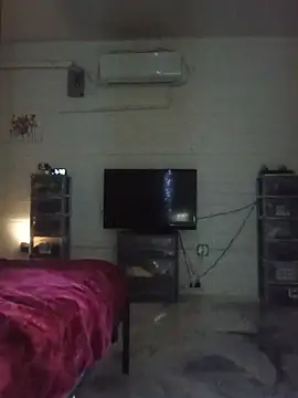 Snapshot of Xochillovemoney2 chatting on 26, 6, 2026 Xochillovemoney2 online show from 26, 6, 2026