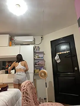 Snapshot of asianmystery203 chatting on 19, 12, 2024 asianmystery203 online show from 19, 12, 2024