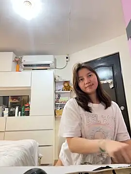 Snapshot of asianmystery203 chatting on 8, 3, 2025 asianmystery203 online show from 8, 3, 2025
