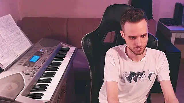 Sweetparker online show from 12, 10, 2025