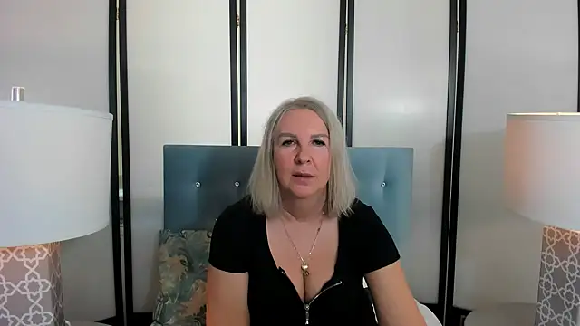 Snapshot of EricaTop chatting on 25, 1, 2025 EricaTop online show from 25, 1, 2025