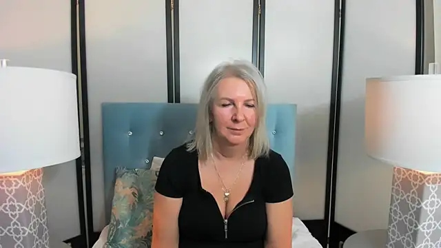 Snapshot of EricaTop chatting on 19, 2, 2025 EricaTop online show from 19, 2, 2025