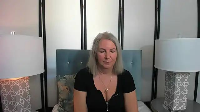 Snapshot of EricaTop chatting on 22, 2, 2025 EricaTop online show from 22, 2, 2025