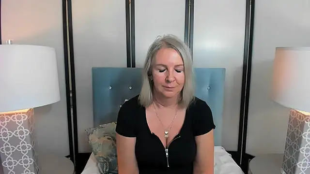 Snapshot of EricaTop chatting on 26, 2, 2025 EricaTop online show from 26, 2, 2025