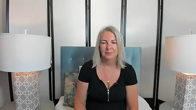 Snapshot of EricaTop chatting on 22, 3, 2025 EricaTop online show from 22, 3, 2025