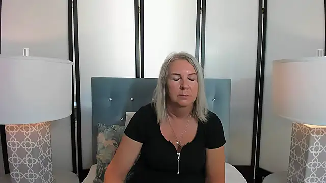 Snapshot of EricaTop chatting on 22, 3, 2025 EricaTop online show from 22, 3, 2025