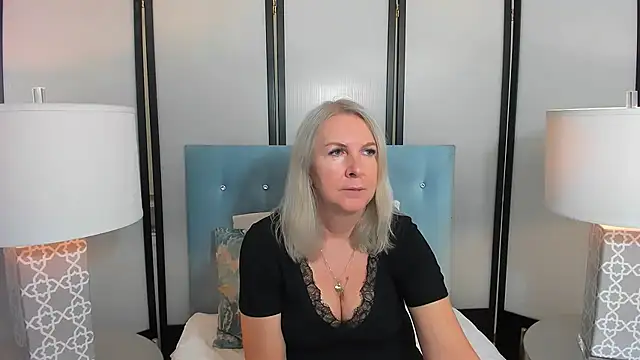 Snapshot of EricaTop chatting on 27, 10, 2025 EricaTop online show from 27, 10, 2025