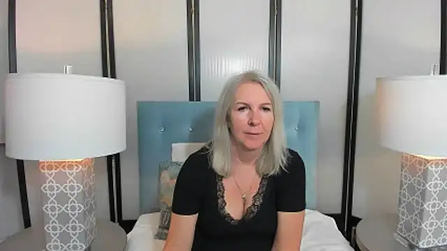 Snapshot of EricaTop chatting on 30, 10, 2025 EricaTop online show from 30, 10, 2025